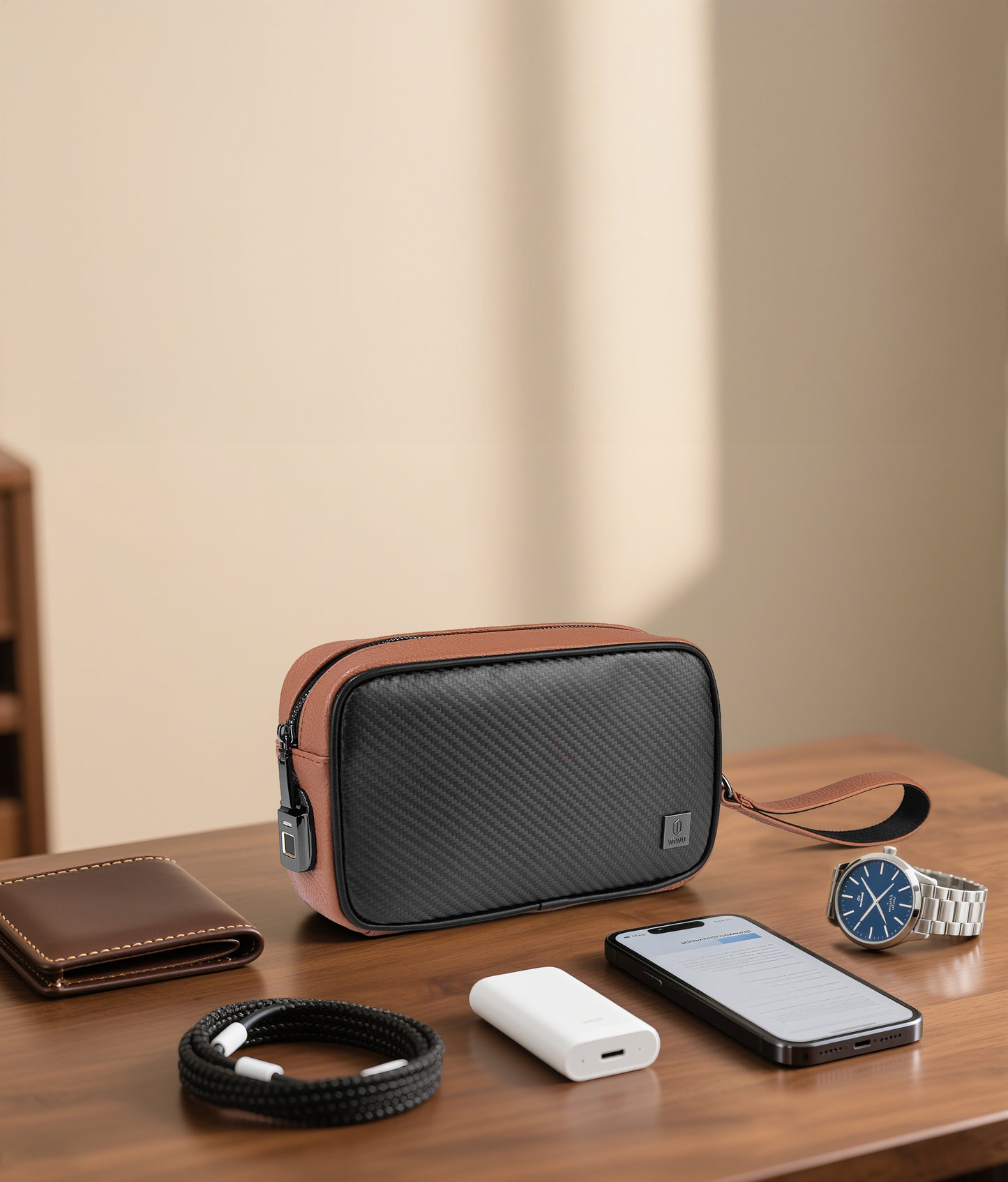 حقيبة ويوو ماستر كاربون ببصمة الاصبع الذكية, تصميم كاربون فاخر | WiWU Master Carbon Smart Fingerprint Personal Bag - Carbon Design