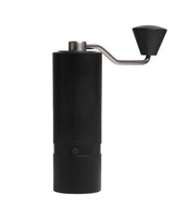 مطحنة قهوة يدوية للفلتر NUTTI Nuttii Goose | Nuttii Goose Coffee Grinder