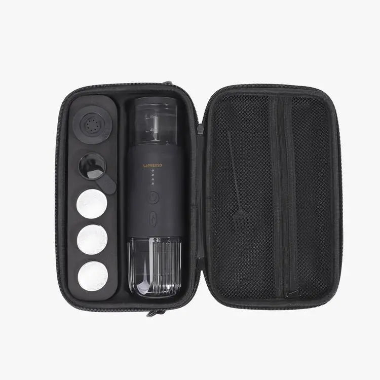 ماكينة إسبريسو محمولة LePresso مع مقياس حرارة حراري – أسود | LePresso Portable Espresso Machine with Thermal Meter – Black