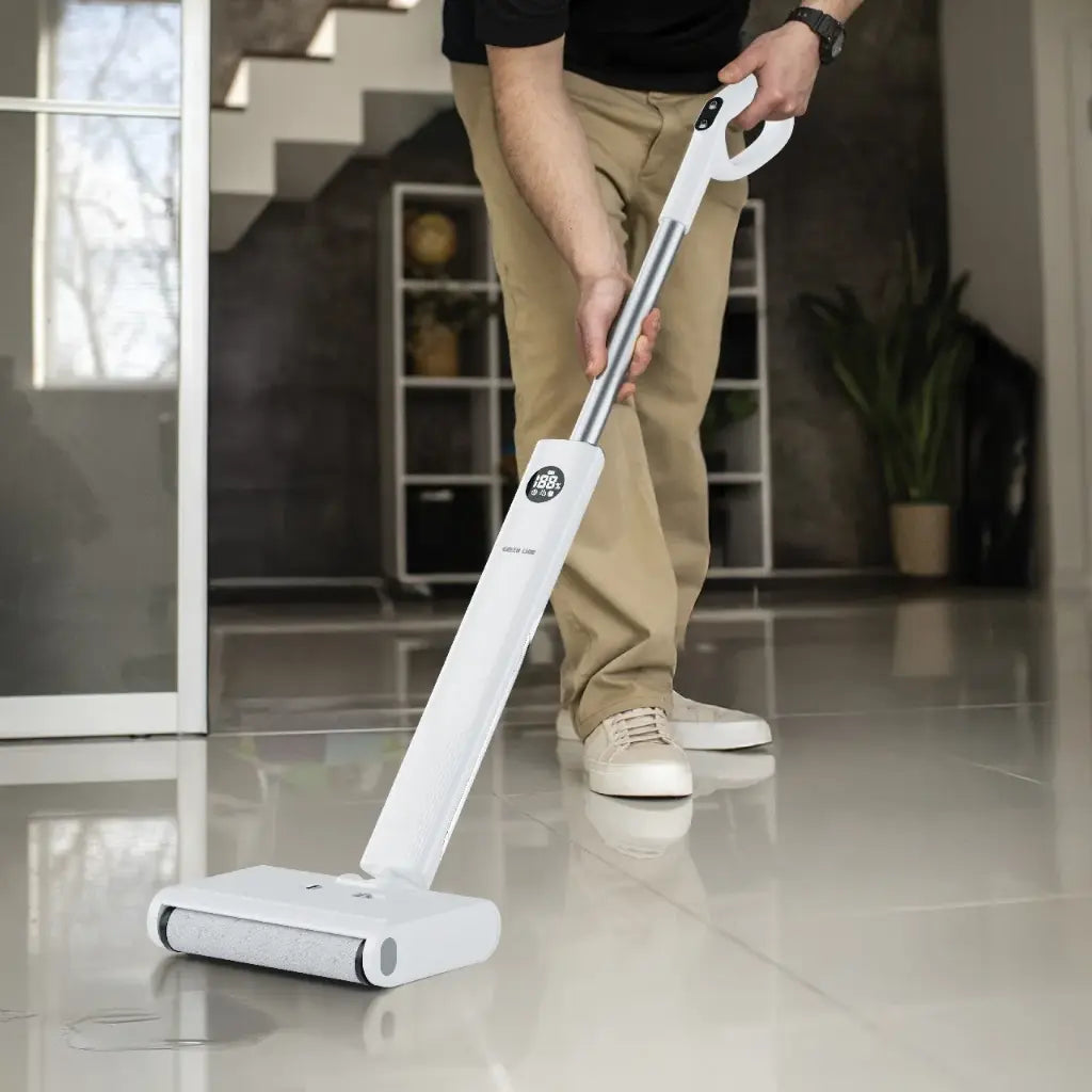 Green Lion Hydro Pro Wet & Dry Mop Vacuum Cleaner 25W IPX4 – White | مكنسة جرين لايون هايدرو برو لاسلكية للتنظيف الجاف والرطب 25 وات أبيض