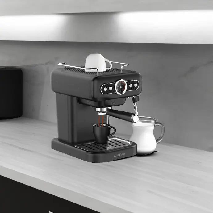 ماكينة قهوة ليبريسو ريترو اسبريسو مع مقياس الضغط ومبخر الحليب - اسود | LePresso Retro Espresso Boiler Machine with Gauge and Milk Steamer - Black