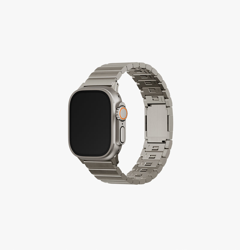 UNIQ Strova Mag self-adjustable steel link Apple Watch band Silver