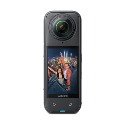 كاميرا إنستا360 إكس 5 بتصوير 360 درجة مع حزمة البداية | Insta360 X5 Starter Bundle — الصورة الرئيسية