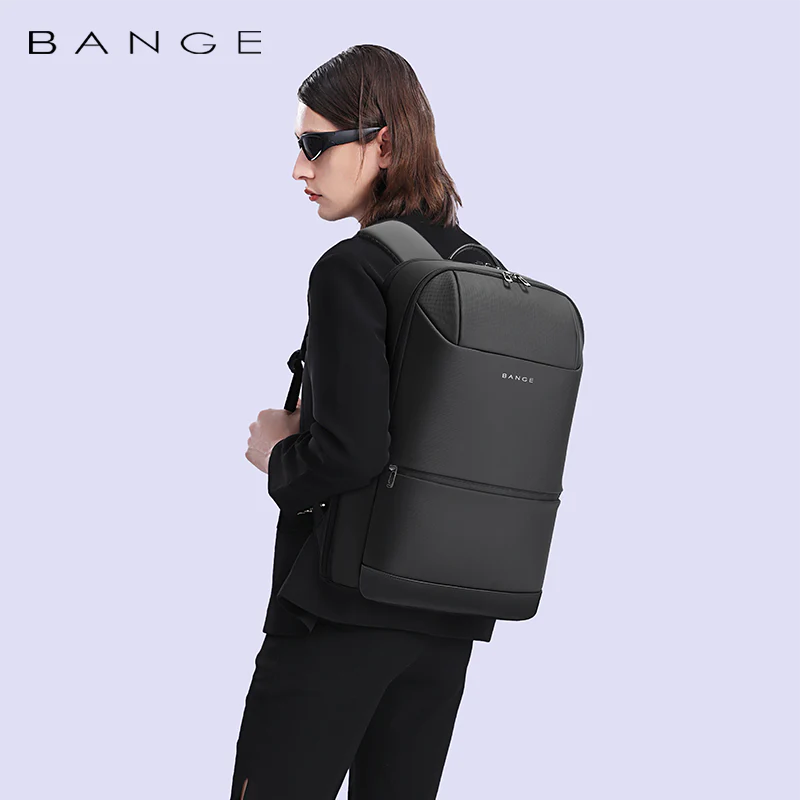 Çenteya piştê ya laptopê ya Bange Business Travel bi kapasîteya mezin (15.6")