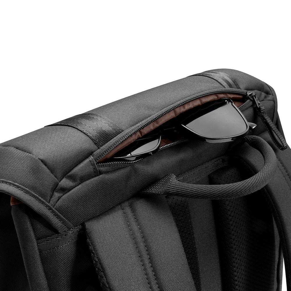 حقيبة ظهر توم توك VintPack-TA1 للابتوب 15.6 انش وبسعة 22 لتر | Tomtoc VintPack-TA1 Laptop Backpack 15.6 Inch / 22L