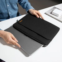 حافظة لابتوب توم توك لايت A18 مقاس 14 انش | Tomtoc Light-A18 Laptop Sleeve 14 Inch