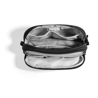 tomtoc Light-T12 pouch in use
