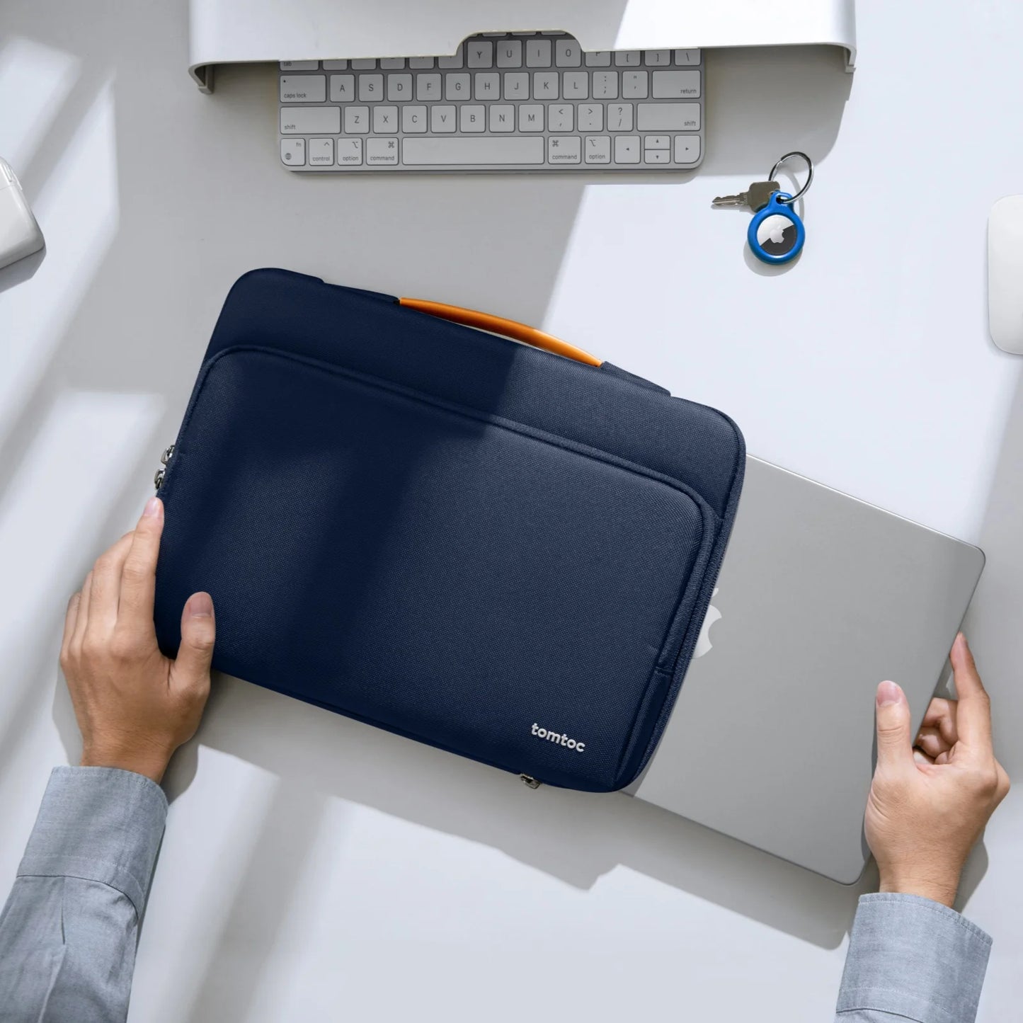 حقيبة لابتوب توم توك Defender A14 مقاس 15.6 انش مقاومة للصدمات | Defender-A14 Laptop Briefcase 15.6 Inch