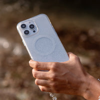 UNIQ Coehl Lumino glitter case for iPhone 16 Pro Max Sparkling Silver - detail
