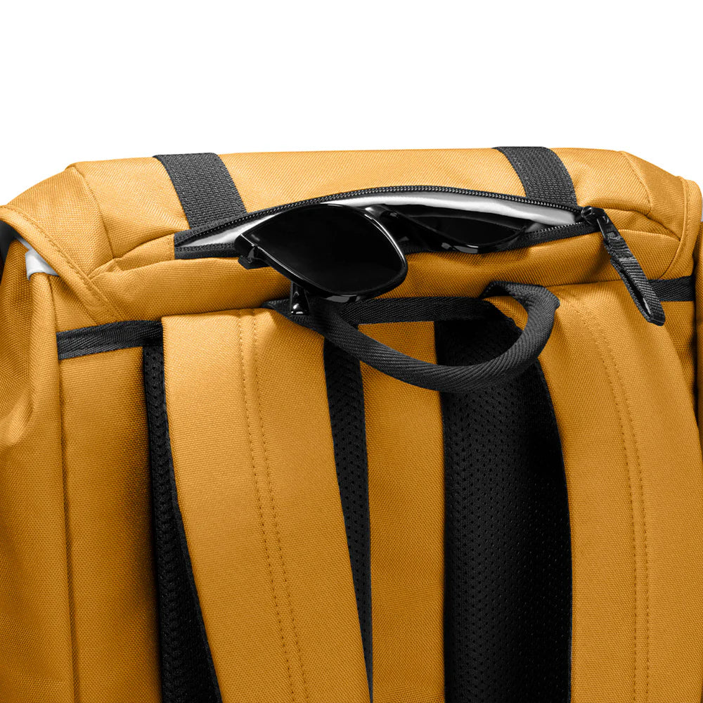 حقيبة ظهر توم توك VintPack-TA1 للابتوب 15.6 انش وبسعة 22 لتر | Tomtoc VintPack-TA1 Laptop Backpack 15.6 Inch / 22L