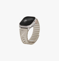 UNIQ Fluo Apple Watch band Soft Sand - angled view