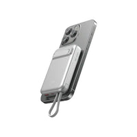 باور بانك جرين لايون DXB ماغسيف بسعة 10,000 مللي امبير مع ستاند | Green Lion DXB MagSafe Power Bank 10000mAh with Stand