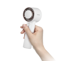 مروحة موماكس الترا فريز المحمولة بتقنية الهواء الجليدي | Momax Ultra Freeze Portable Icy Cooling Fan