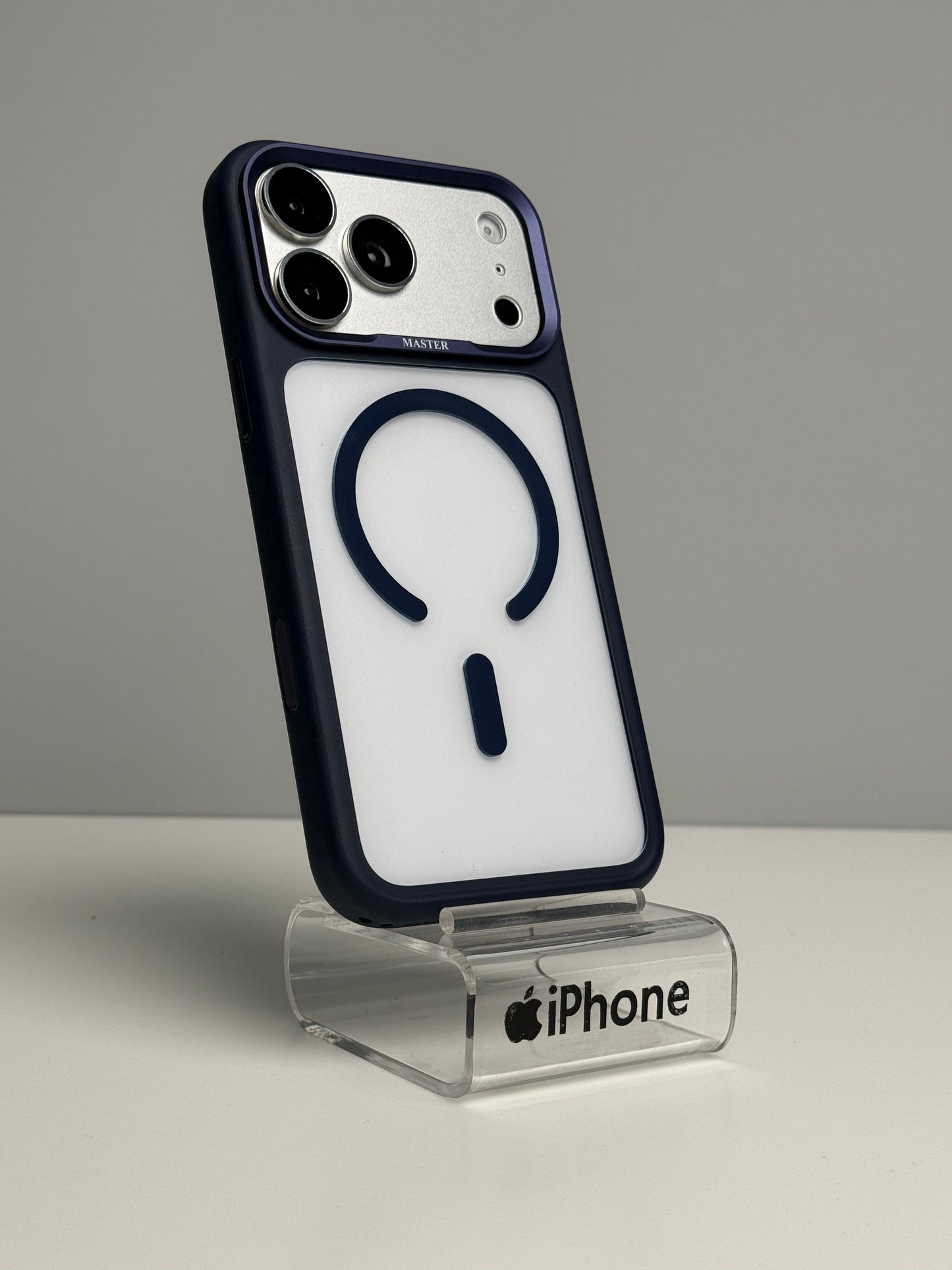 Master MagSafe Case Clear for iPhone 17 Pro Max | كفر ماغ سيف شفاف ماستر لآيفون 17 برو ماكس
