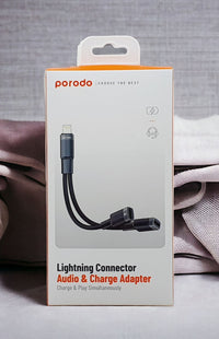 Guhdaroka Porodo 2-di-1ê de ji Lightning bo Dual Lightning Jack û Adaptora Şarjkirinê - Reş