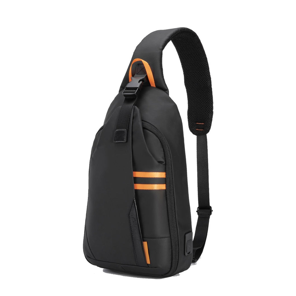 شنطة كتف مقاومة للماء مع منفذ شحن تايب سي من بورودو جيمنج - اسود | Porodo Gaming Water-Resistant PU Sling Bag With USB-C Port - Black