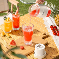 Porodo Lifestyle Dual Cup Portable Smoothie Blender – White | خلاط السموزي المحمول بورودو لايفستايل ذو الكوبين – أبيض