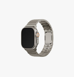 UNIQ Strova Mag self-adjustable steel link Apple Watch band Silver