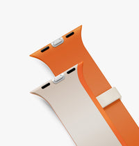 UNIQ Revix IV reversible Apple Watch band Clay Volt Orange - band detail