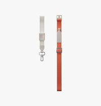 UNIQ Vista Duo lanyard Terracotta Beige - magnetic buckle detail