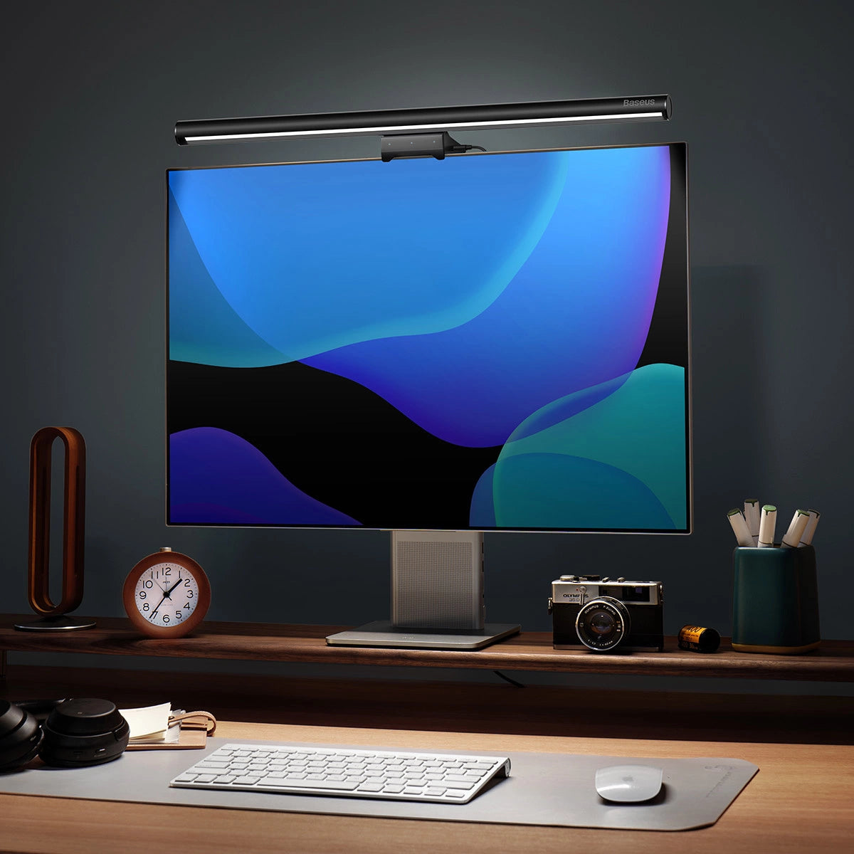 Baseus i-wok2 LED Lamp for Desktop Monitor Screen Lighting Black - إضاءة LED لشاشة الكمبيوتر
