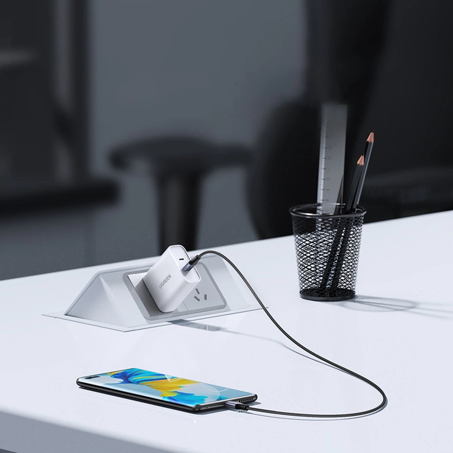 UGREEN USB-C to USB-C PD Fast Charging Cable 240W 1M - كيبل يوجرين يو اس بي سي شحن سريع 240 واط 1 متر