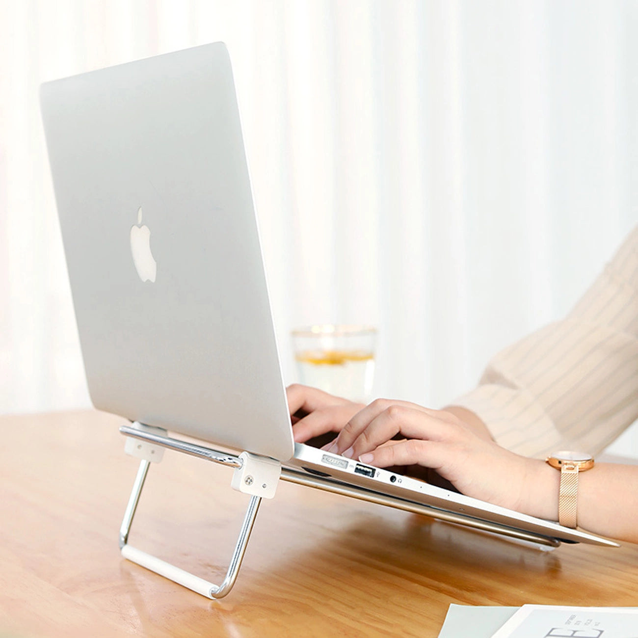 حامل قابل للطي للابتوب UGREEN فضي | Folding Stand for MacBook Laptop Silver