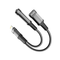محول Green Lion 2 في 1 Lightning للسماعات والشحن 12cm - أسود | Green Lion 2-in-1 Earphone Charging Adapter Lightning to Lightning 3.5mm 12cm Black