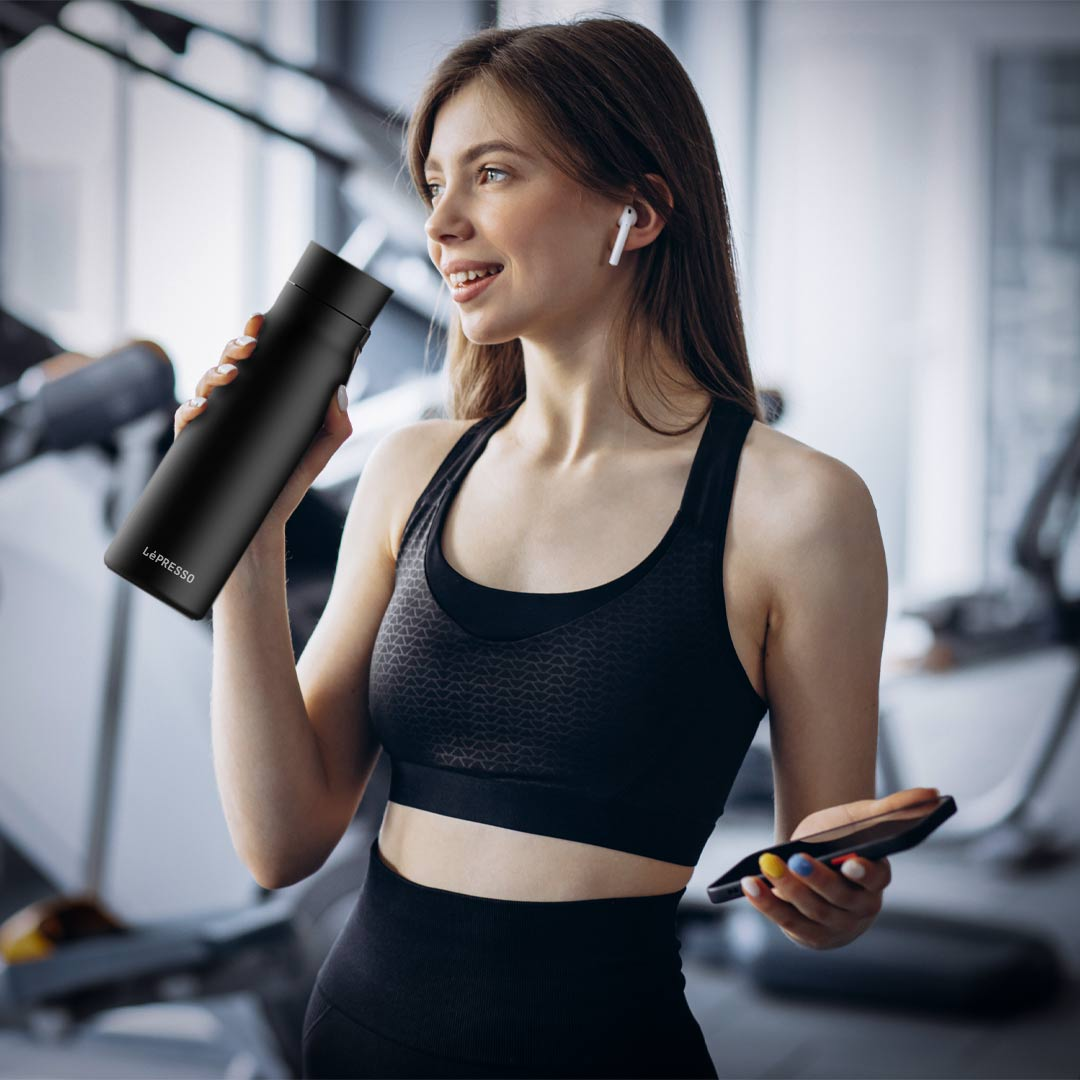 زجاجة ترطيب ذكي معزولة من ليبريسو - اسود | LePresso Smart Hydration Vacuum Bottle -Black