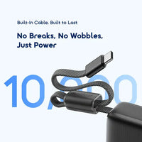 Oraimo PowerNova L21 OPB-7203C Power Bank Black - Built-in Cable Detail