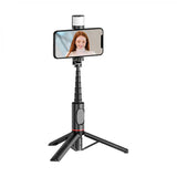 Çîpa Selfiyê ya Fîlmê WIWU Sharp - Çîpa Selfiyê bi flaşa pêşiyê û kontrola ji dûr ve; çîpa selfiyê heta 76 cm dirêj dibe.